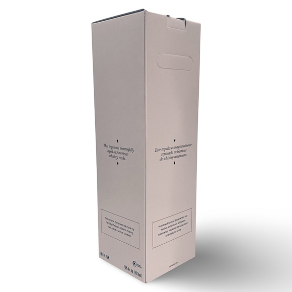 Clase Azul Tequila bottle in box blue & white hand painted with box 750 ml - Picture 2 of 7